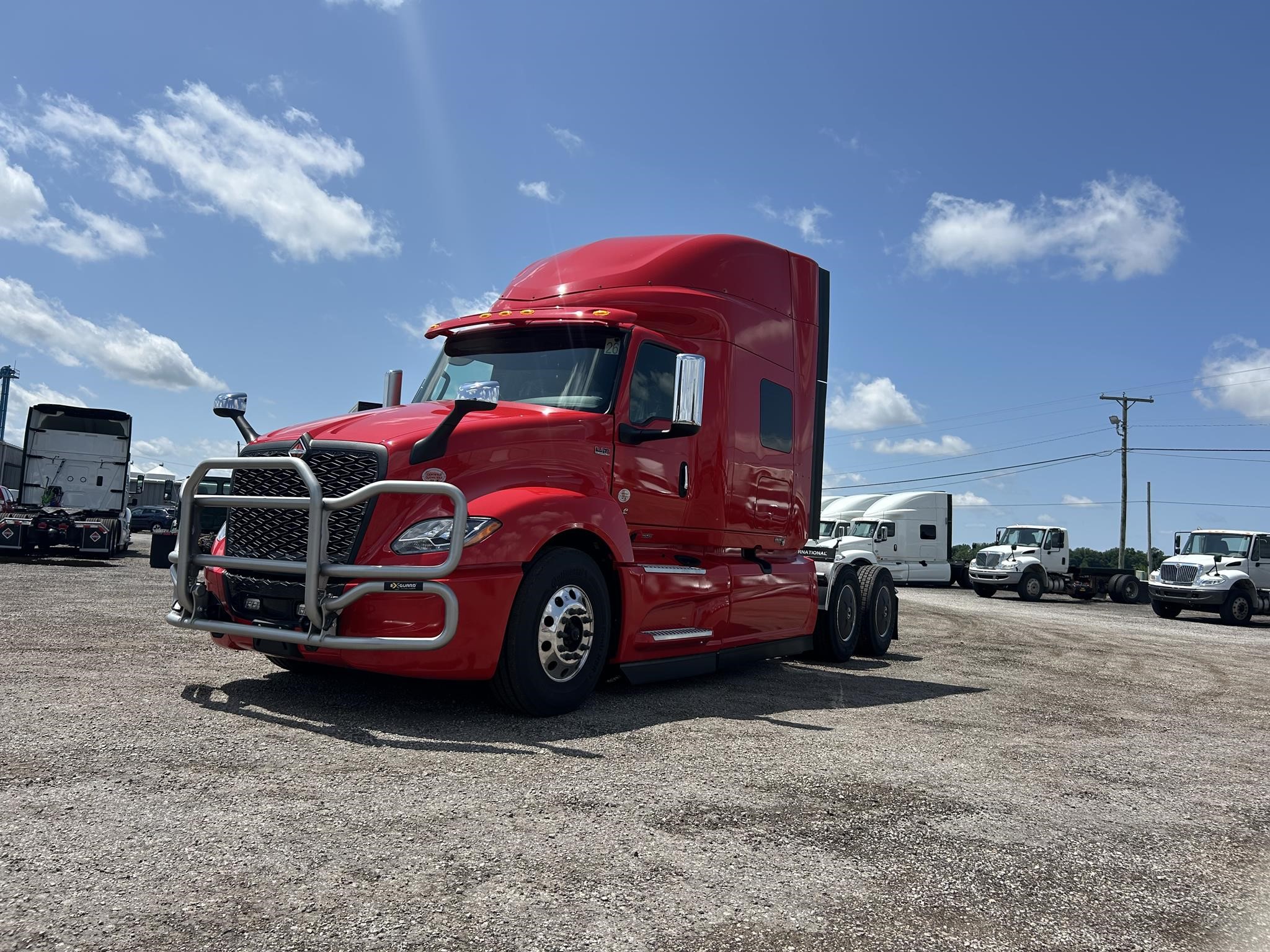2025 INTERNATIONAL LT - image 1 of 6