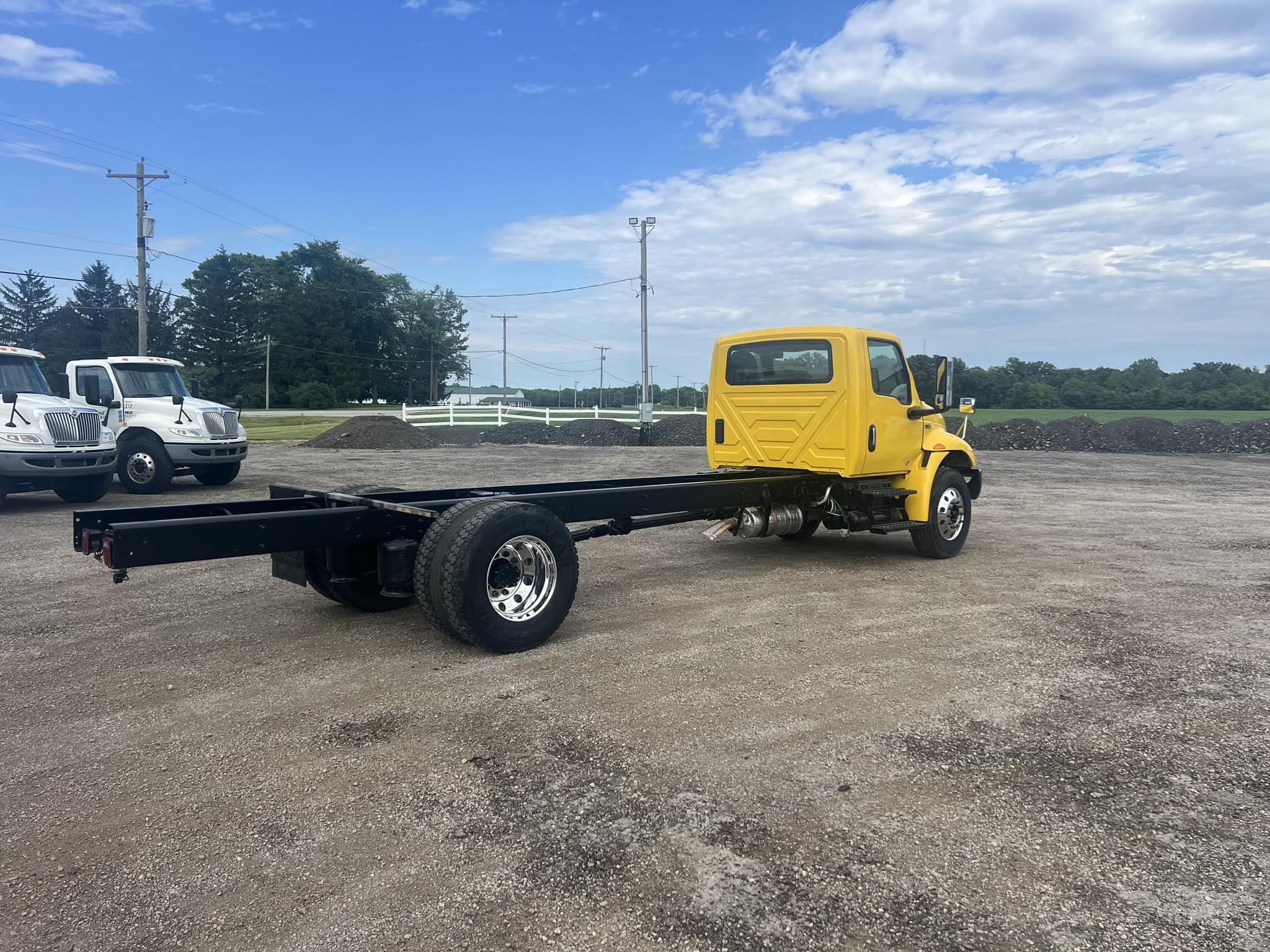 2020 INTERNATIONAL MV - image 3 of 6