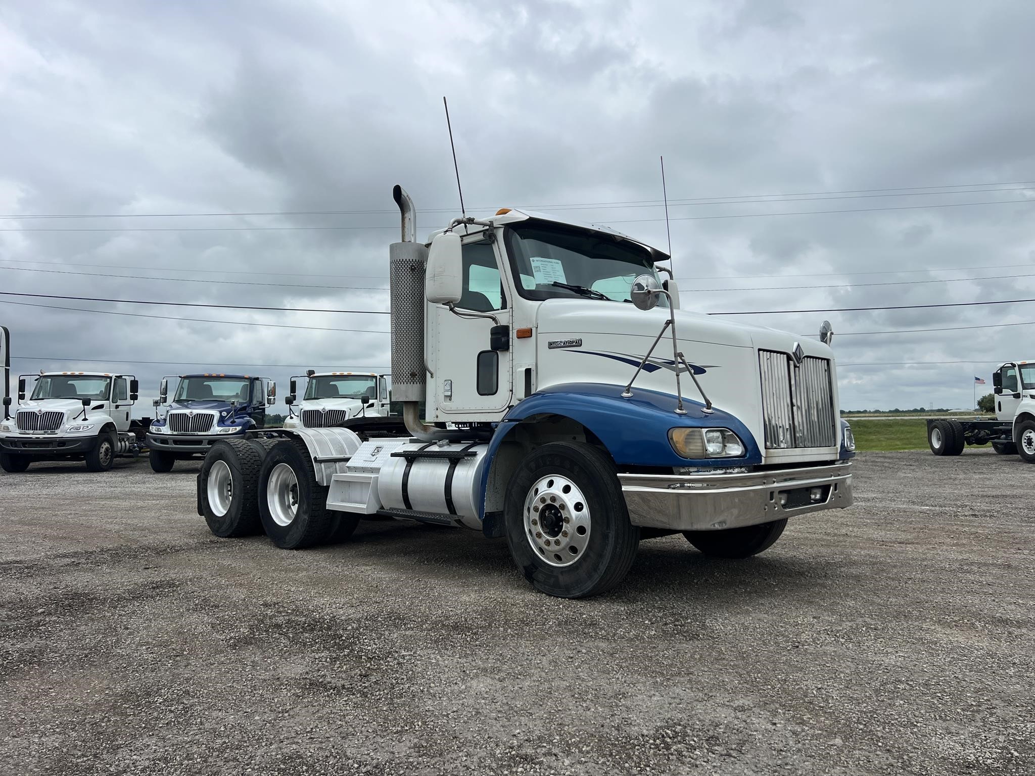 2000 INTERNATIONAL 9100 - image 2 of 6