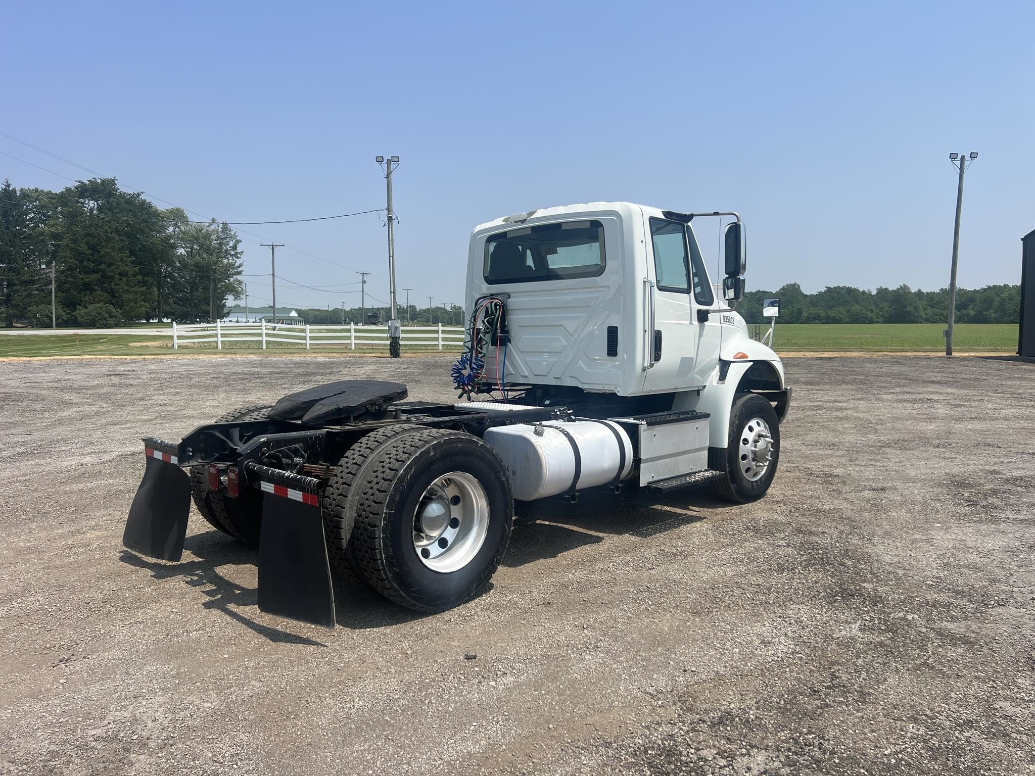 2015 INTERNATIONAL DURASTAR 4300 - image 4 of 6
