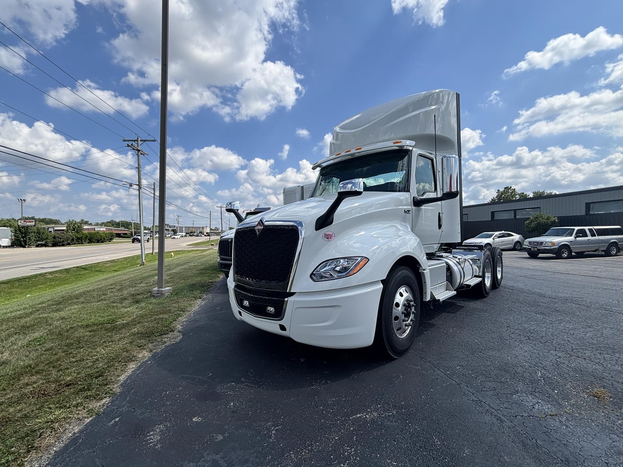 2026 INTERNATIONAL LT - image 1 of 6