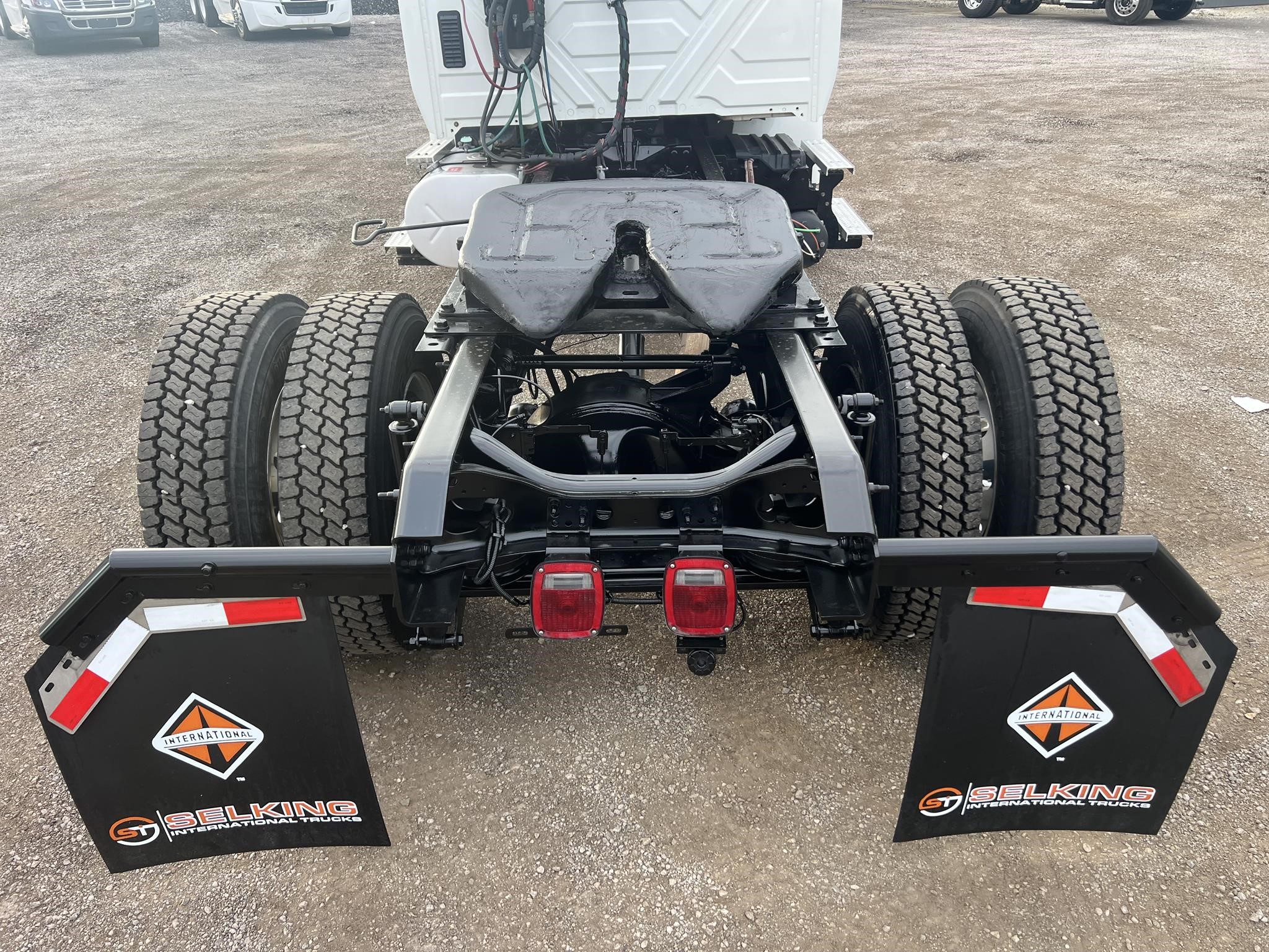 2019 INTERNATIONAL DURASTAR 4400 - image 5 of 6