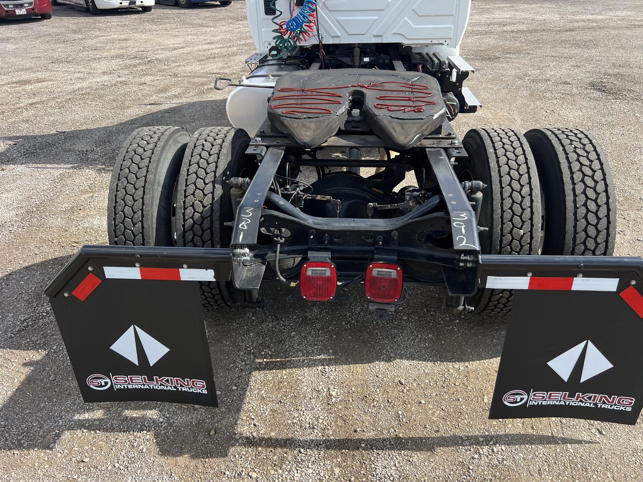 2019 INTERNATIONAL DURASTAR 4400 - image 5 of 6