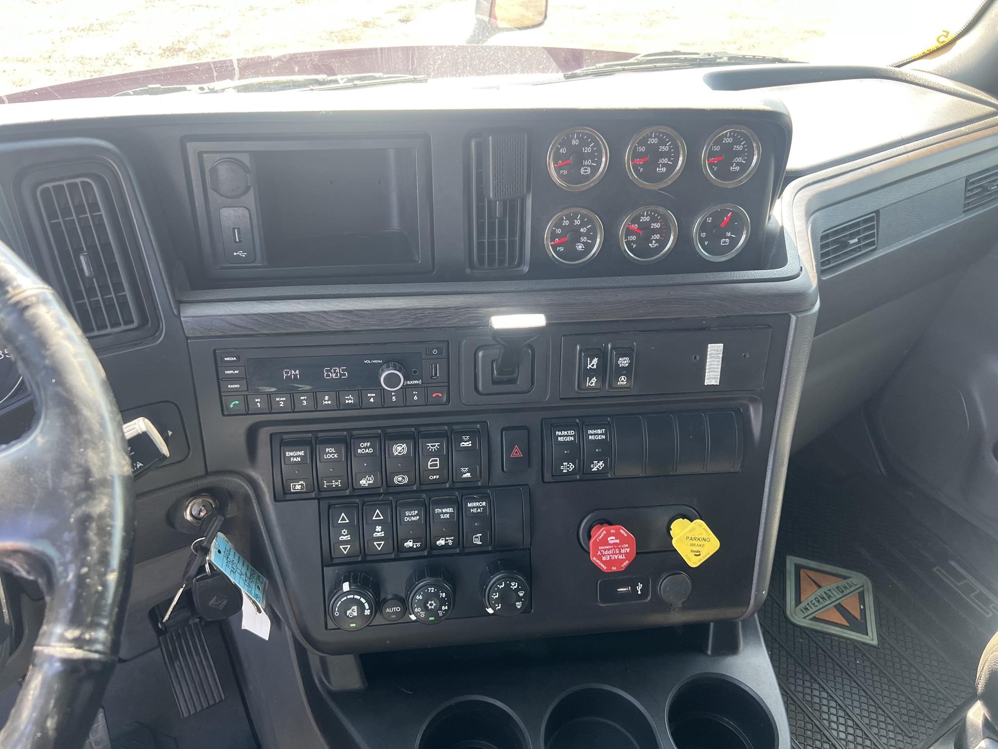 2023 INTERNATIONAL LT 2023 INTERNATIONAL LT - image 6 of 6