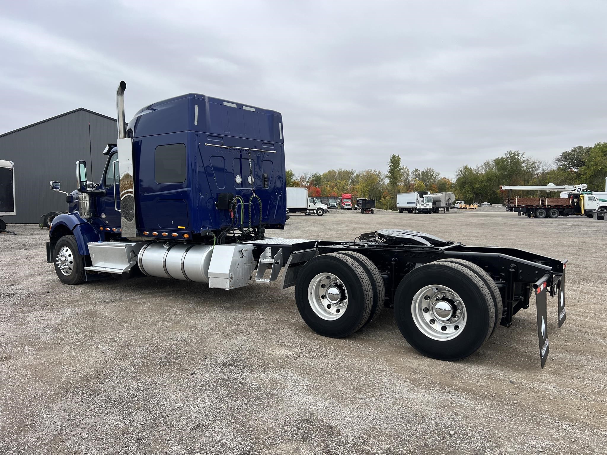 2023 INTERNATIONAL HX 2023 INTERNATIONAL HX - image 3 of 6