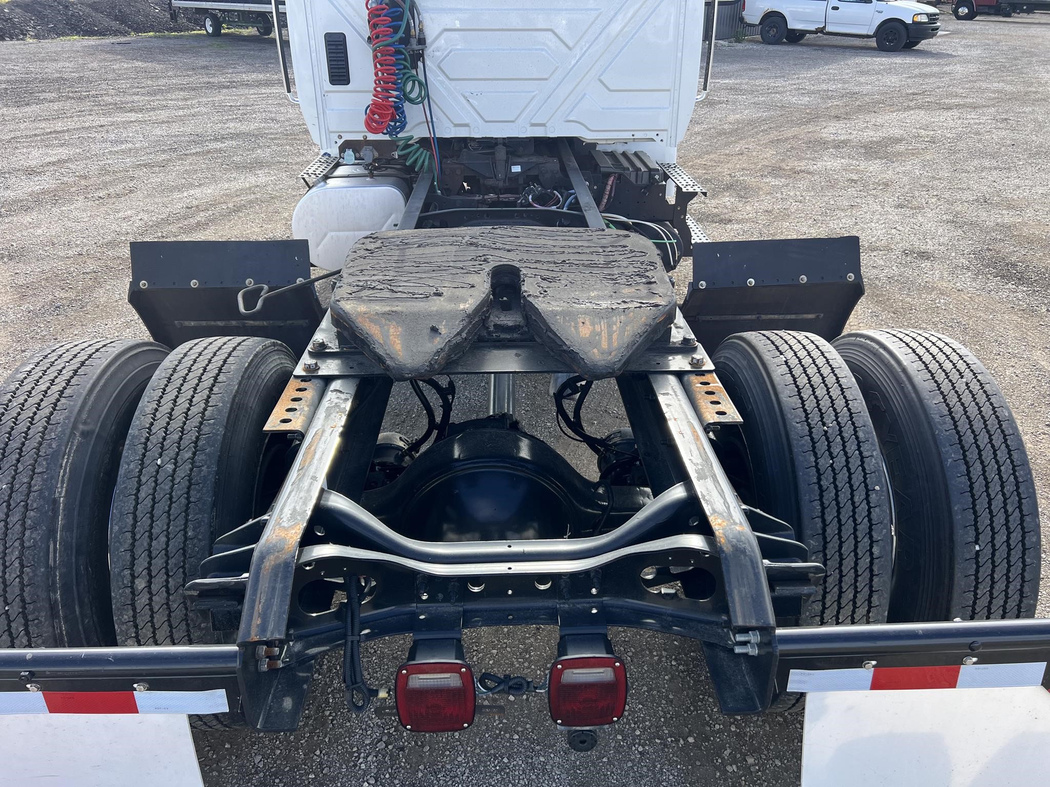 2018 INTERNATIONAL DURASTAR 4300 2018 INTERNATIONAL DURASTAR 4300 - image 4 of 6