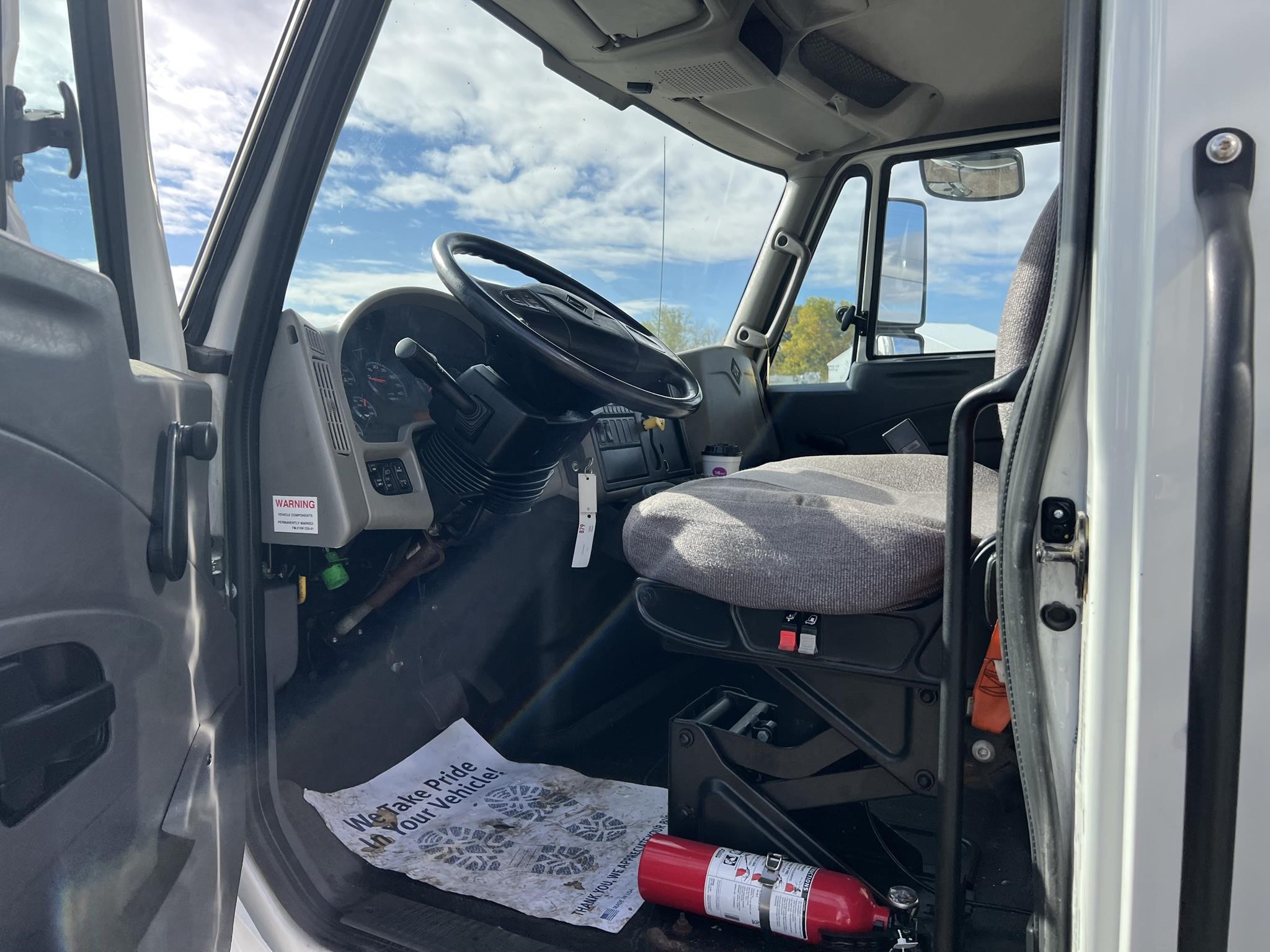 2019 INTERNATIONAL DURASTAR 4400 - image 6 of 6
