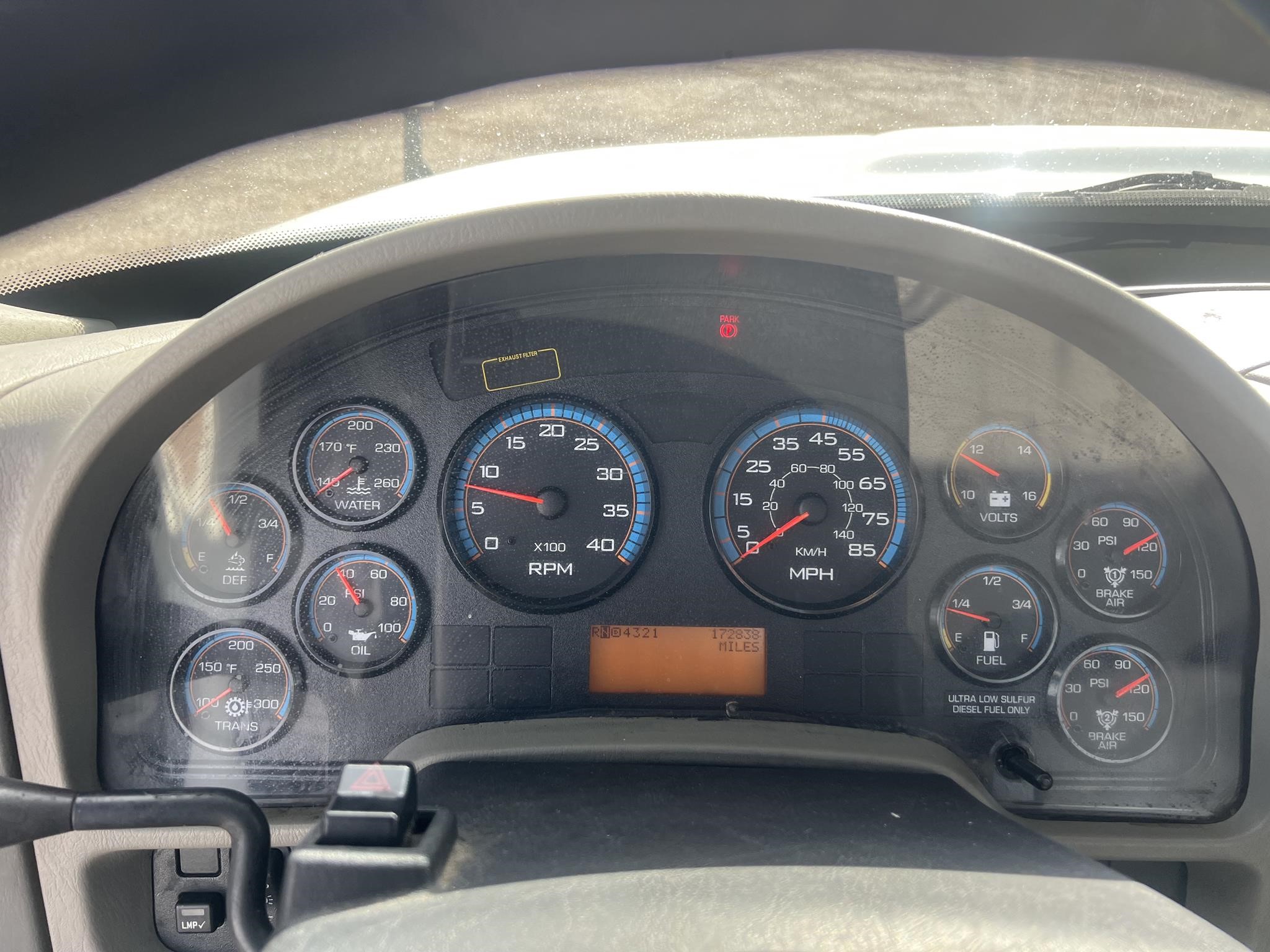 2018 INTERNATIONAL DURASTAR 4300 - image 3 of 6