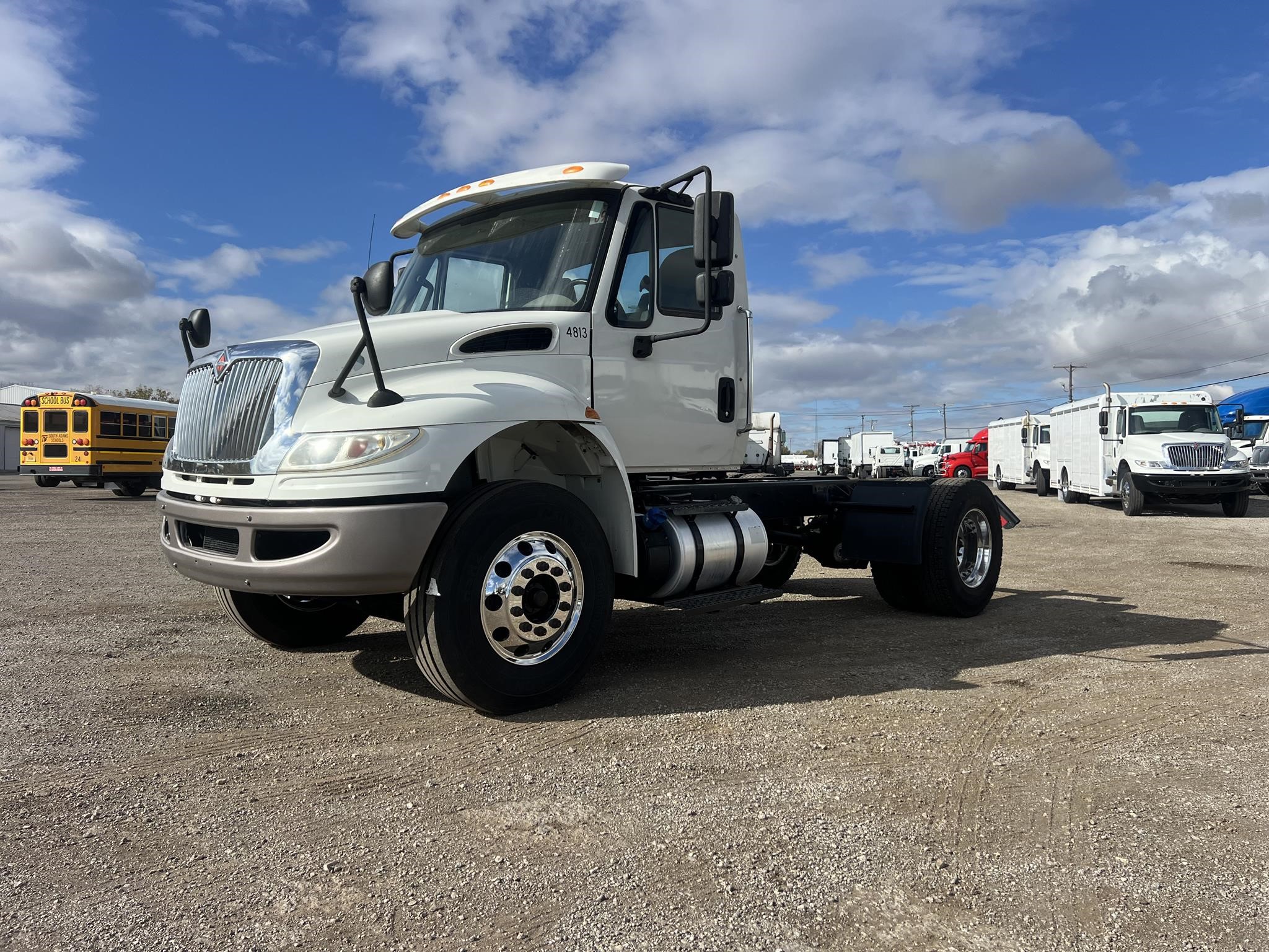 2018 INTERNATIONAL DURASTAR 4300 2018 INTERNATIONAL DURASTAR 4300 - image 1 of 6
