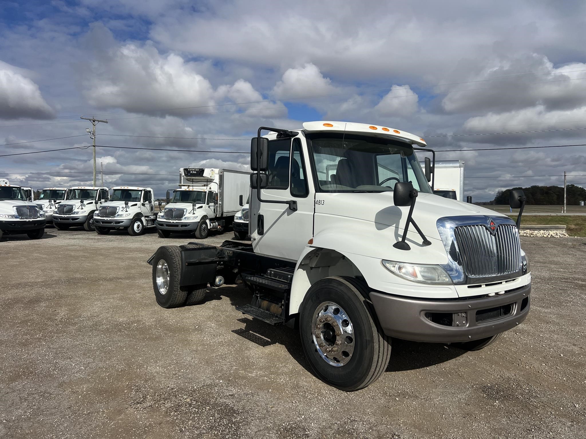 2018 INTERNATIONAL DURASTAR 4300 2018 INTERNATIONAL DURASTAR 4300 - image 2 of 6