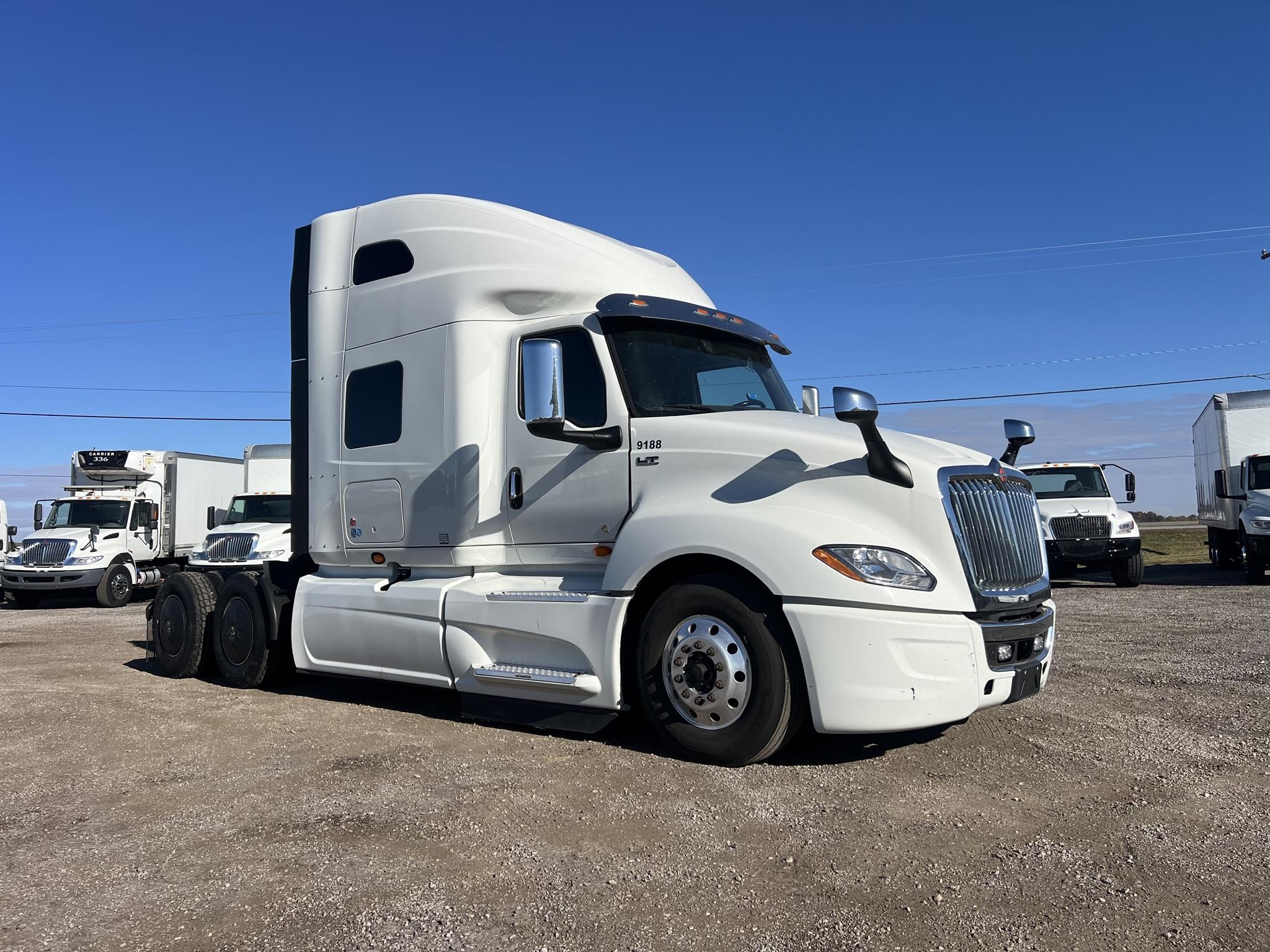 2023 INTERNATIONAL LT - image 2 of 6