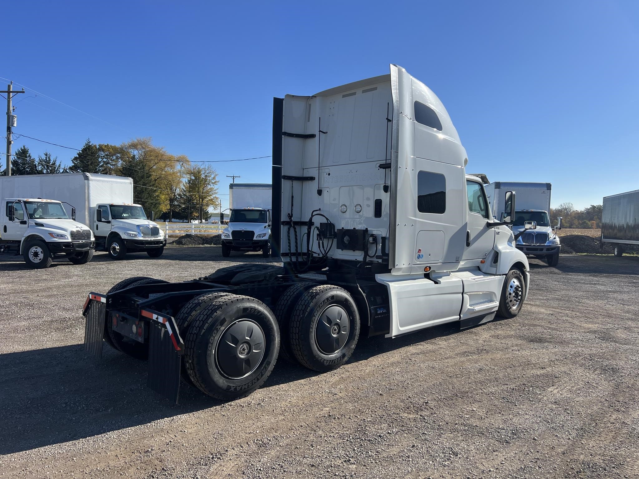 2023 INTERNATIONAL LT - image 3 of 6