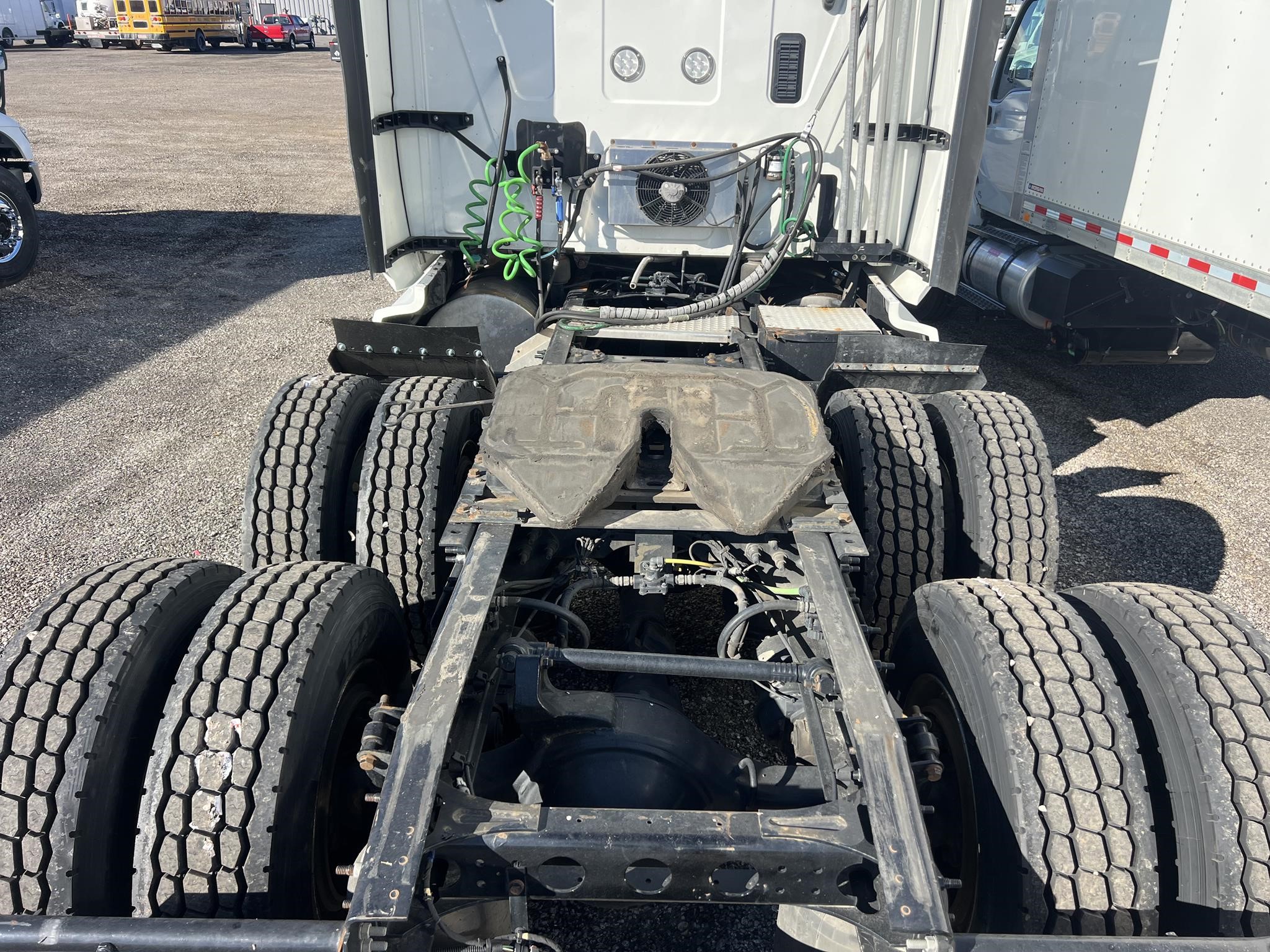 2023 INTERNATIONAL LT - image 3 of 6