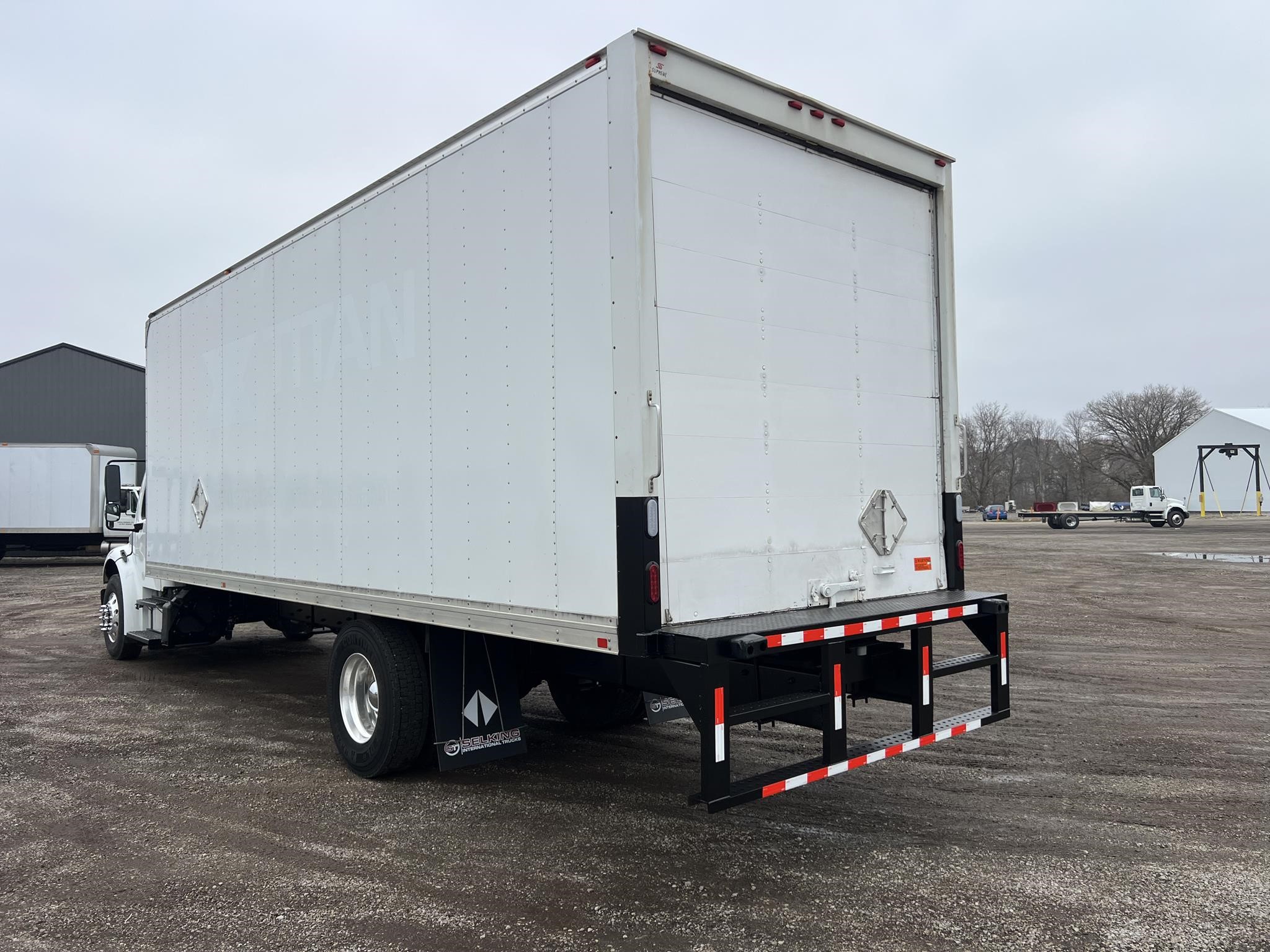 2019 FREIGHTLINER BUSINESS CLASS M2 100 2019 FREIGHTLINER BUSINESS CLASS M2 100 - image 4 of 6
