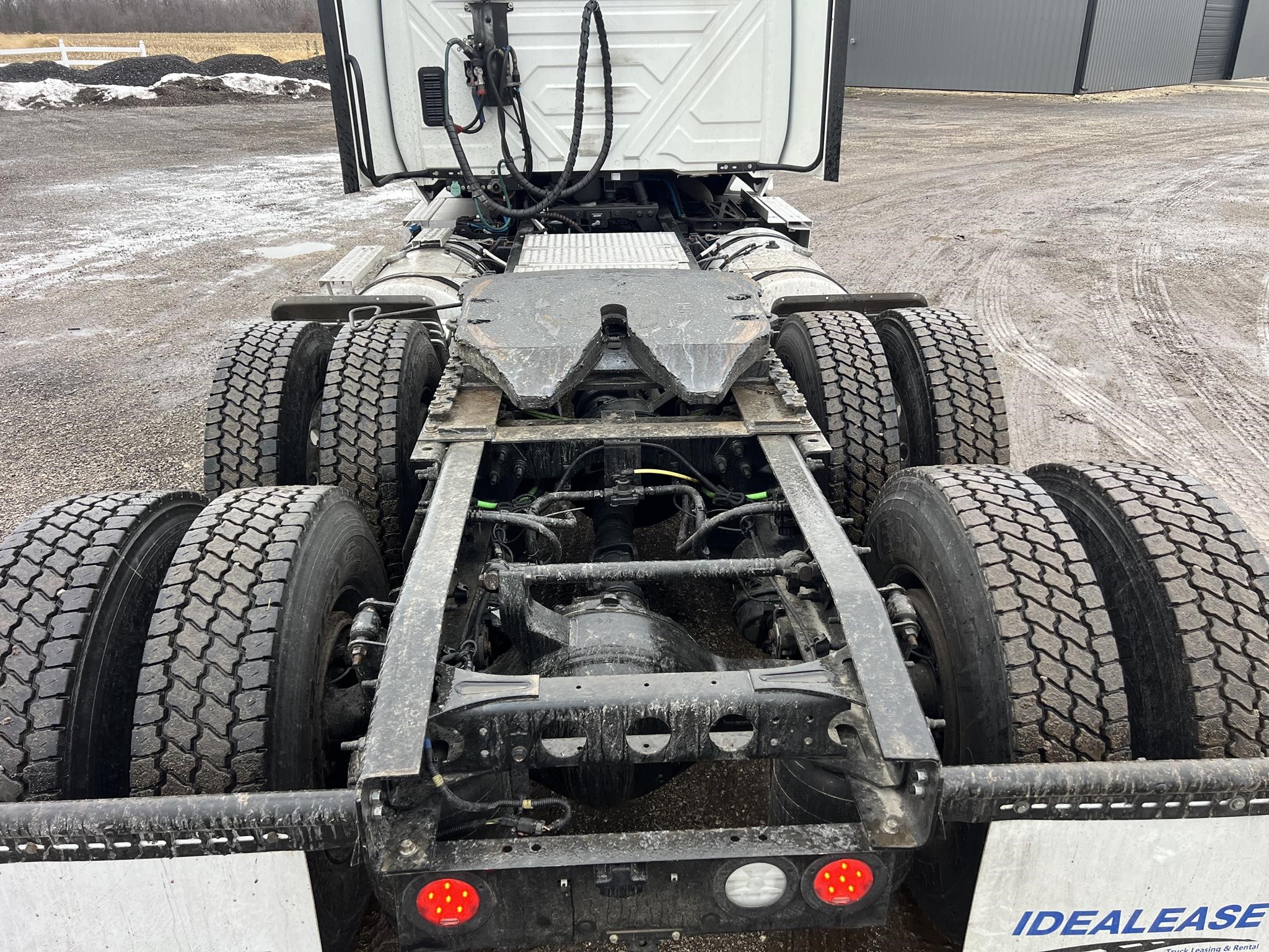 2021 INTERNATIONAL LT - image 6 of 6