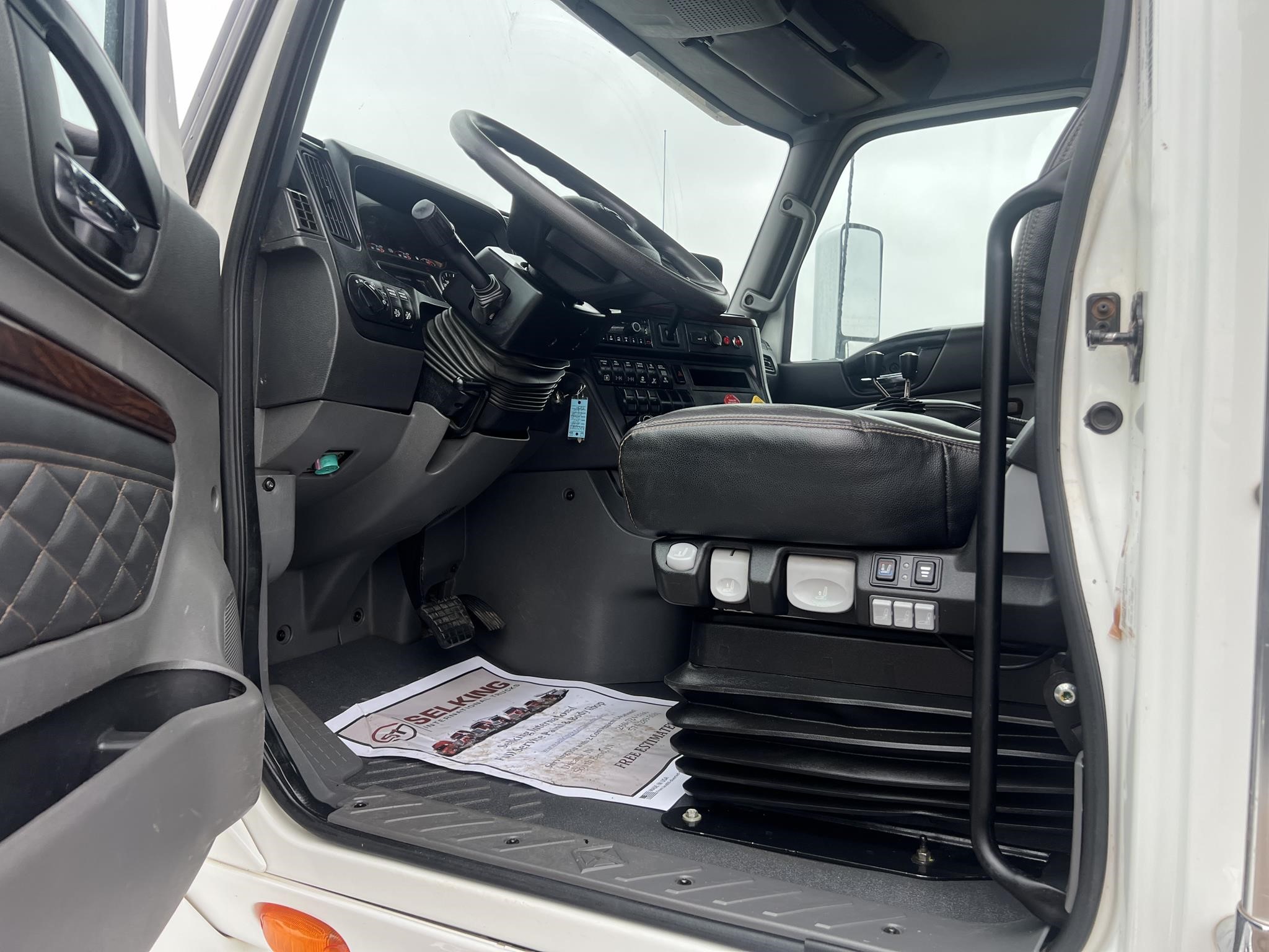 2022 INTERNATIONAL HX - image 6 of 6