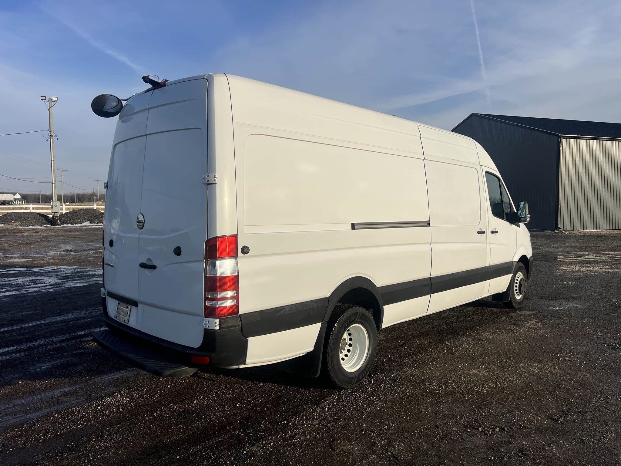 2017 FREIGHTLINER SPRINTER 3500 2017 FREIGHTLINER SPRINTER 3500 - image 3 of 6