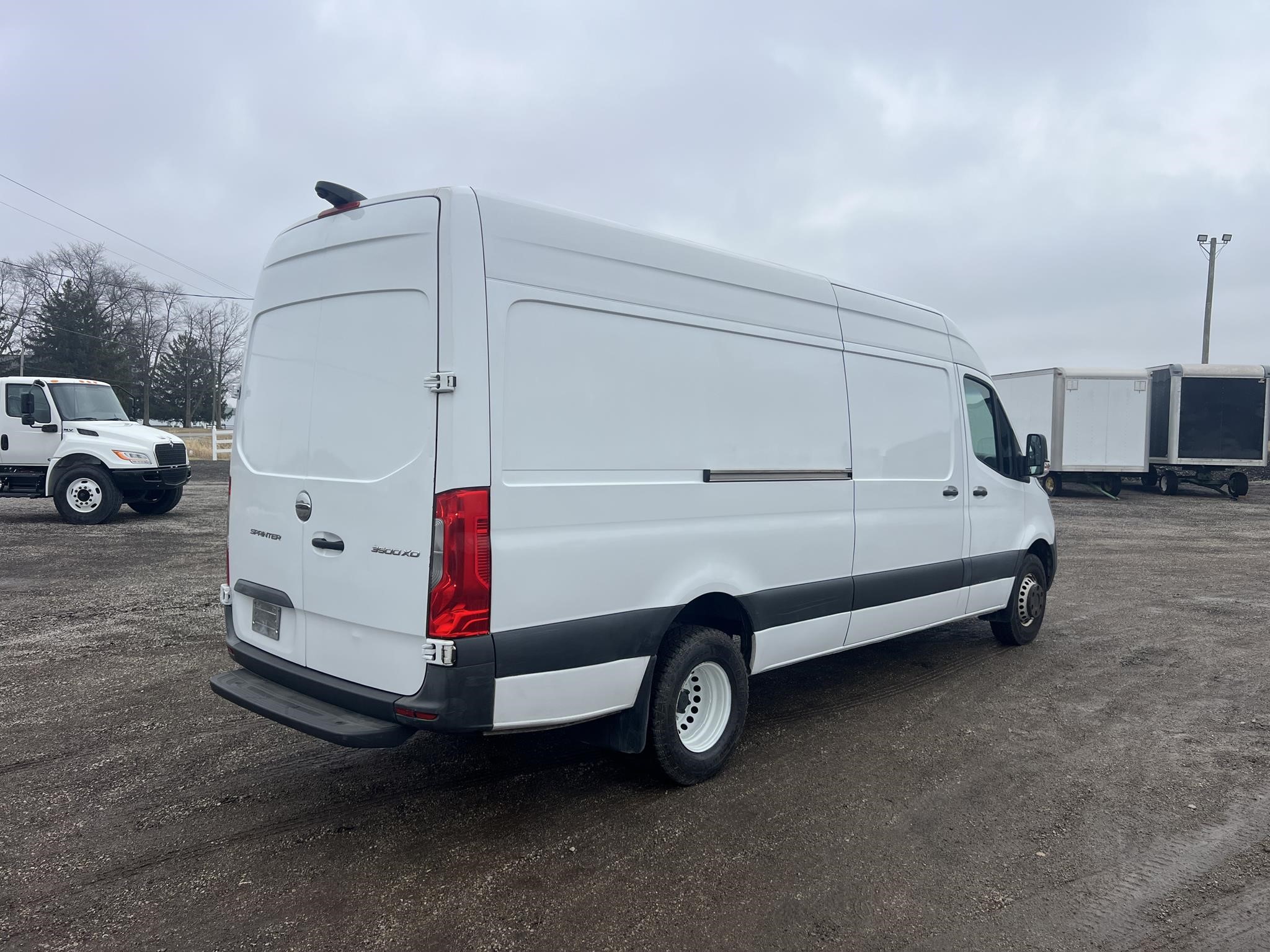 2019 FREIGHTLINER SPRINTER 3500 - image 3 of 6