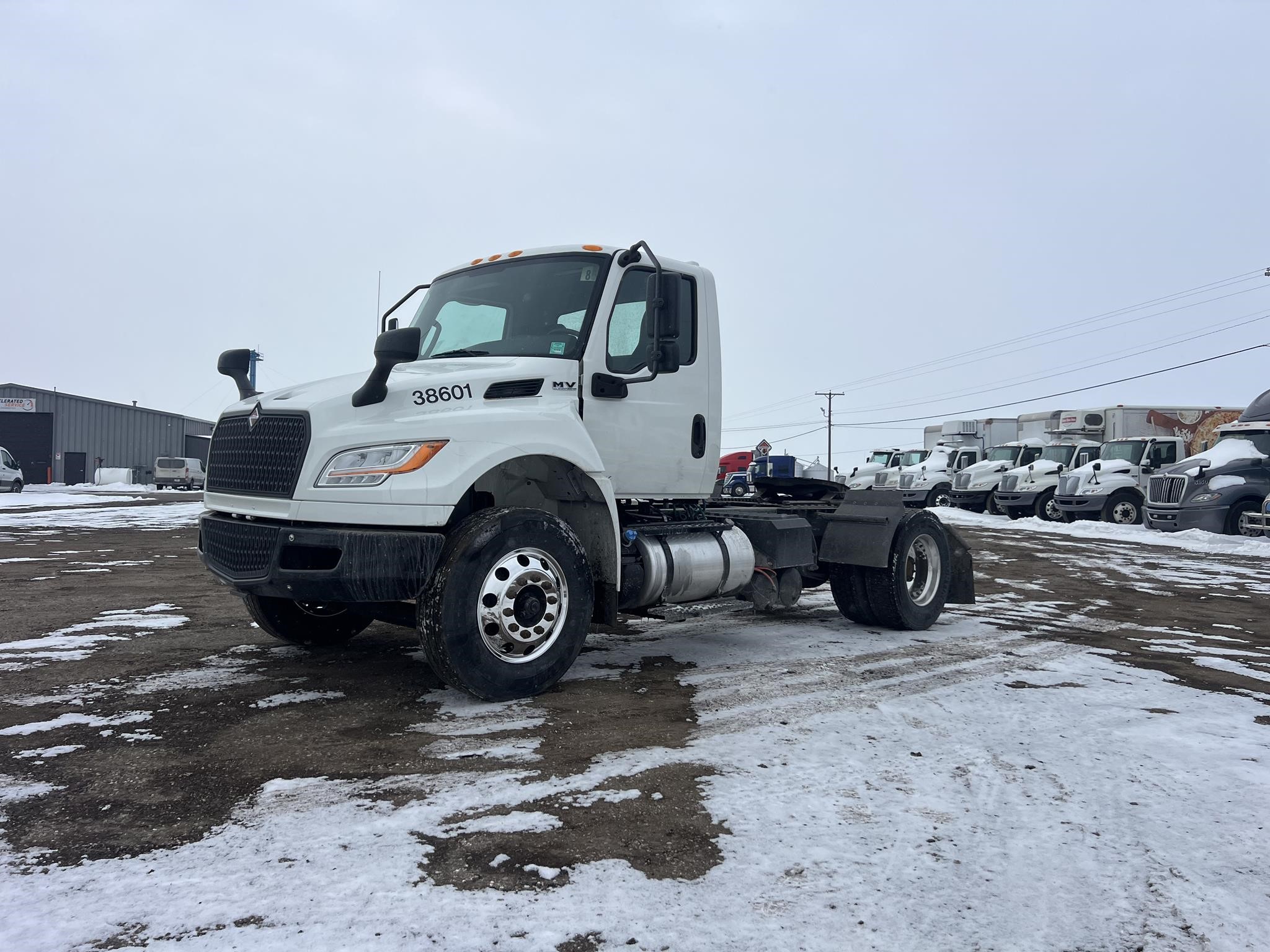 2023 INTERNATIONAL MV - image 1 of 6