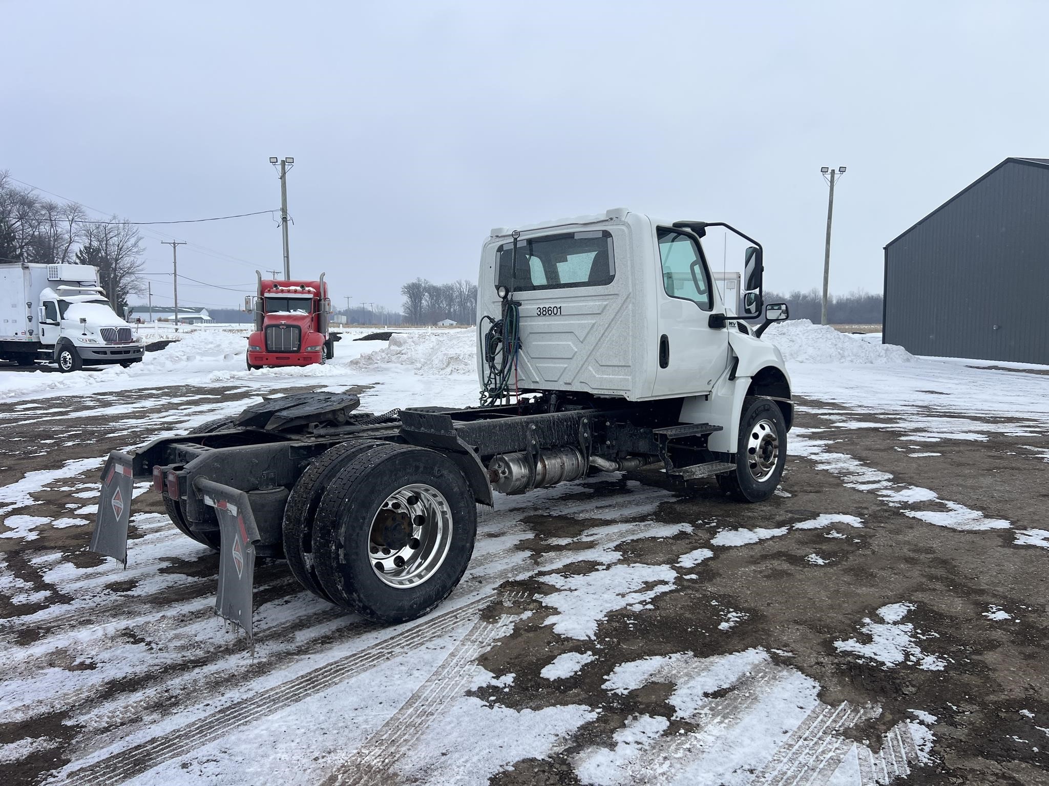 2023 INTERNATIONAL MV - image 3 of 6