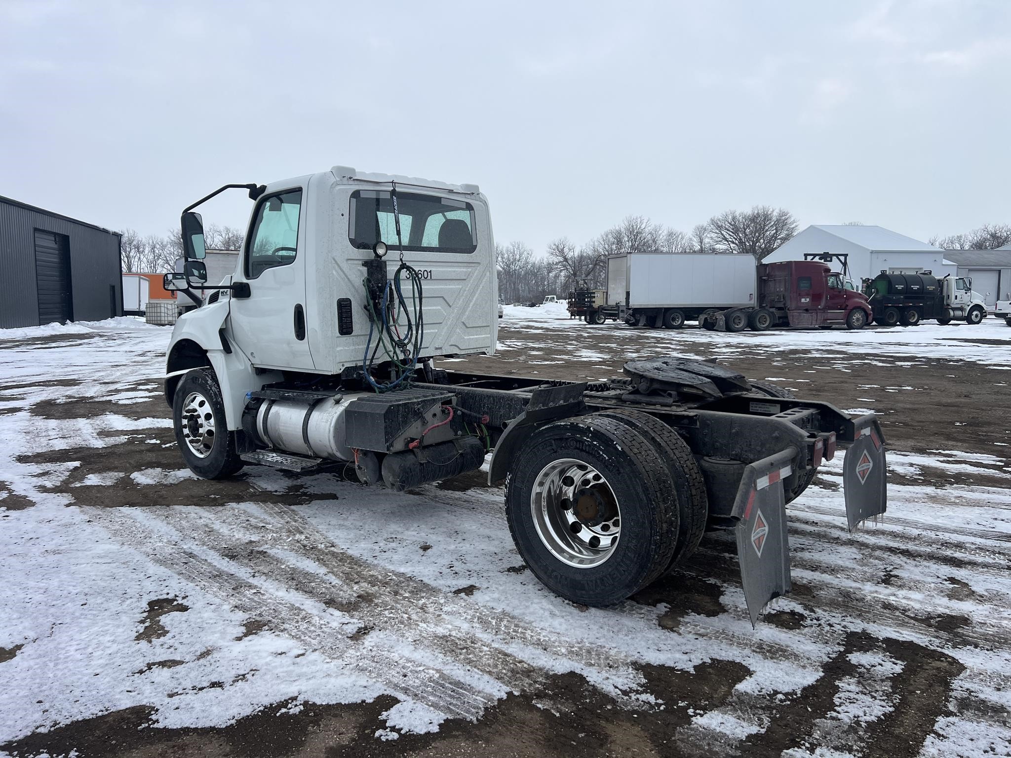 2023 INTERNATIONAL MV - image 5 of 6