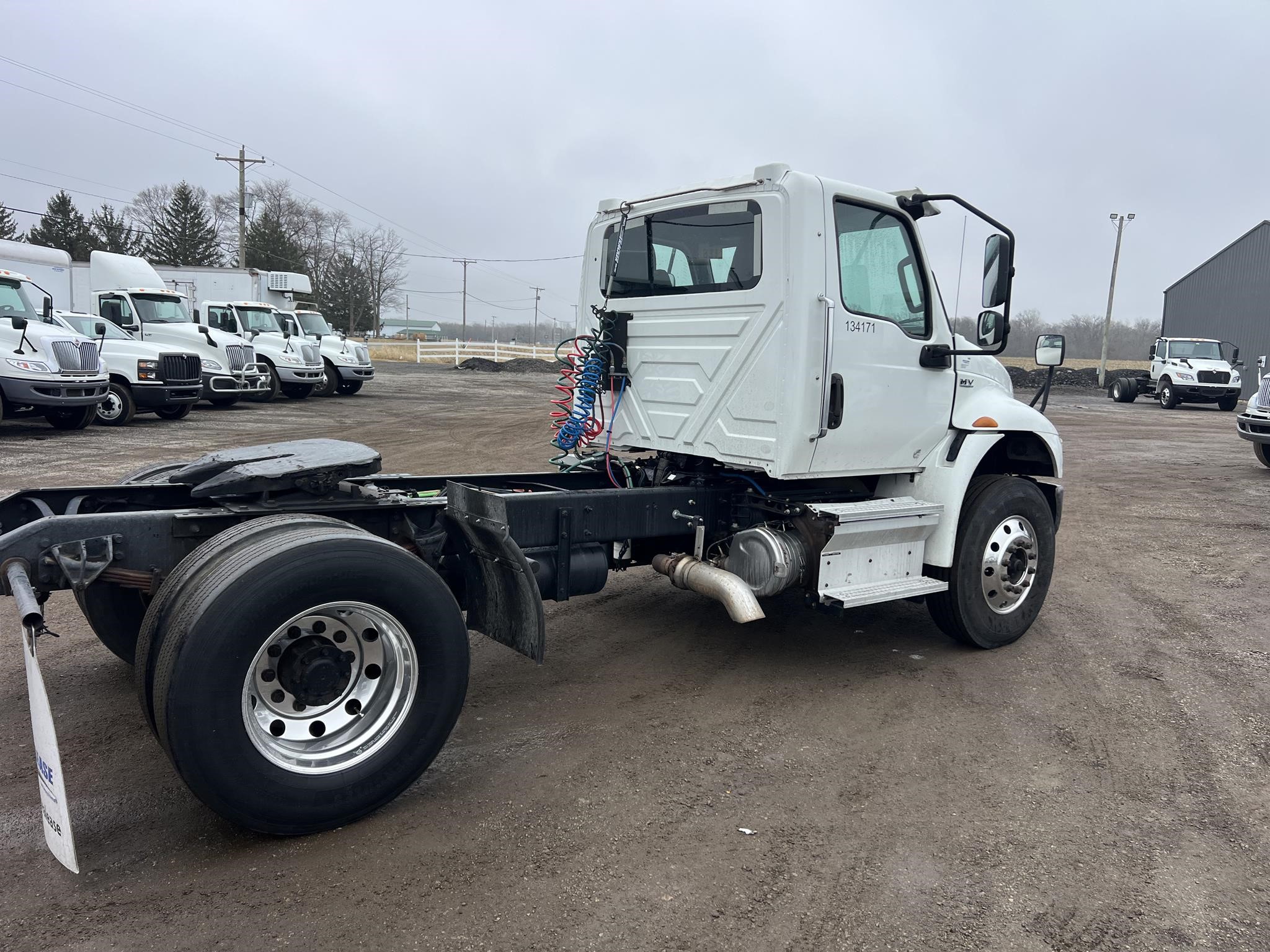 2021 INTERNATIONAL MV - image 4 of 6