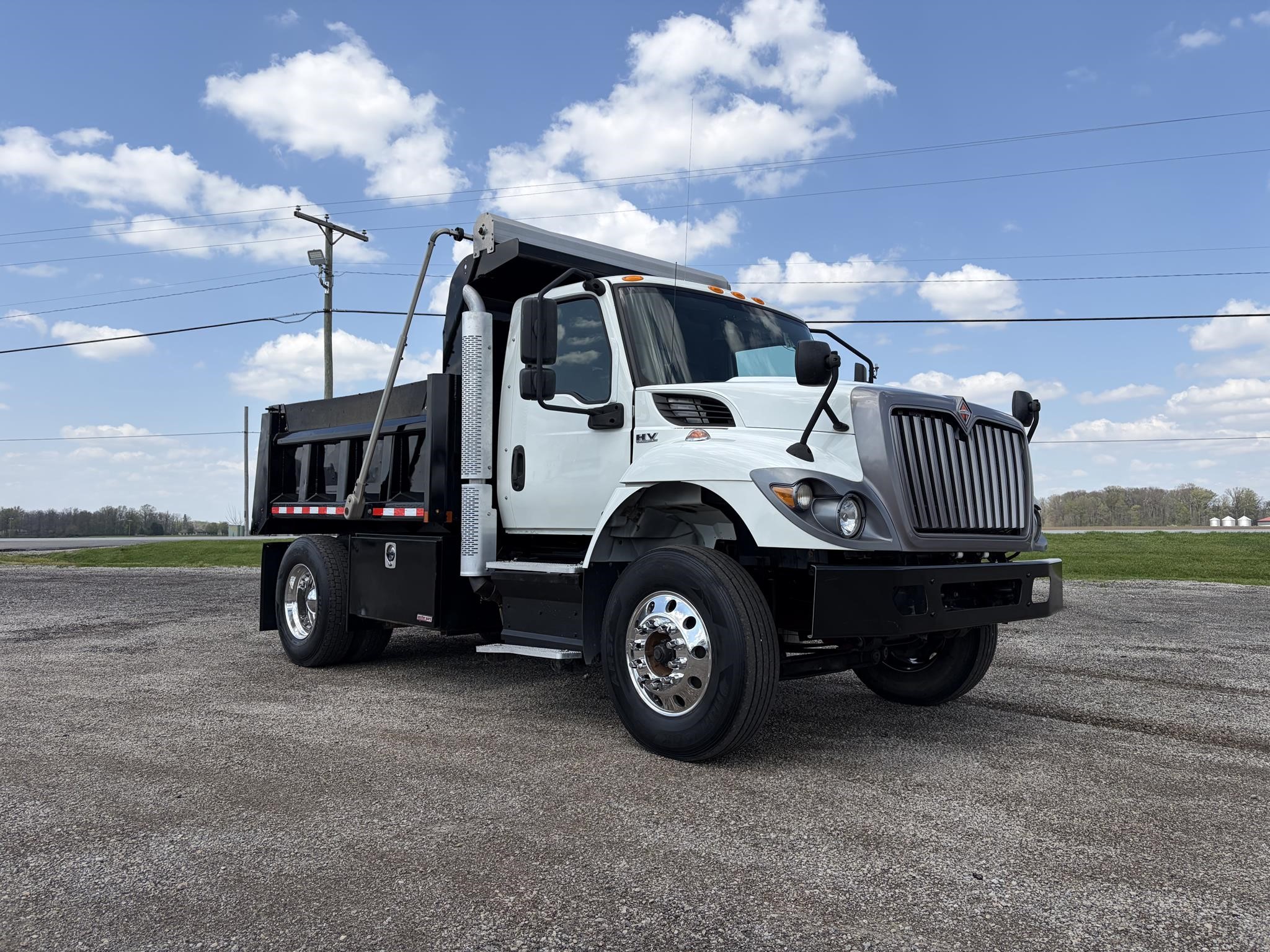 2019 INTERNATIONAL HV - image 1 of 6
