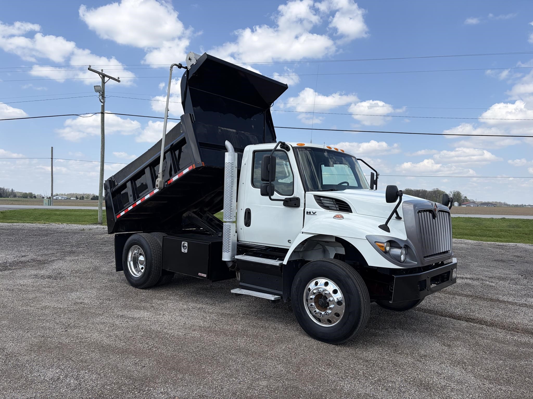 2019 INTERNATIONAL HV - image 5 of 6