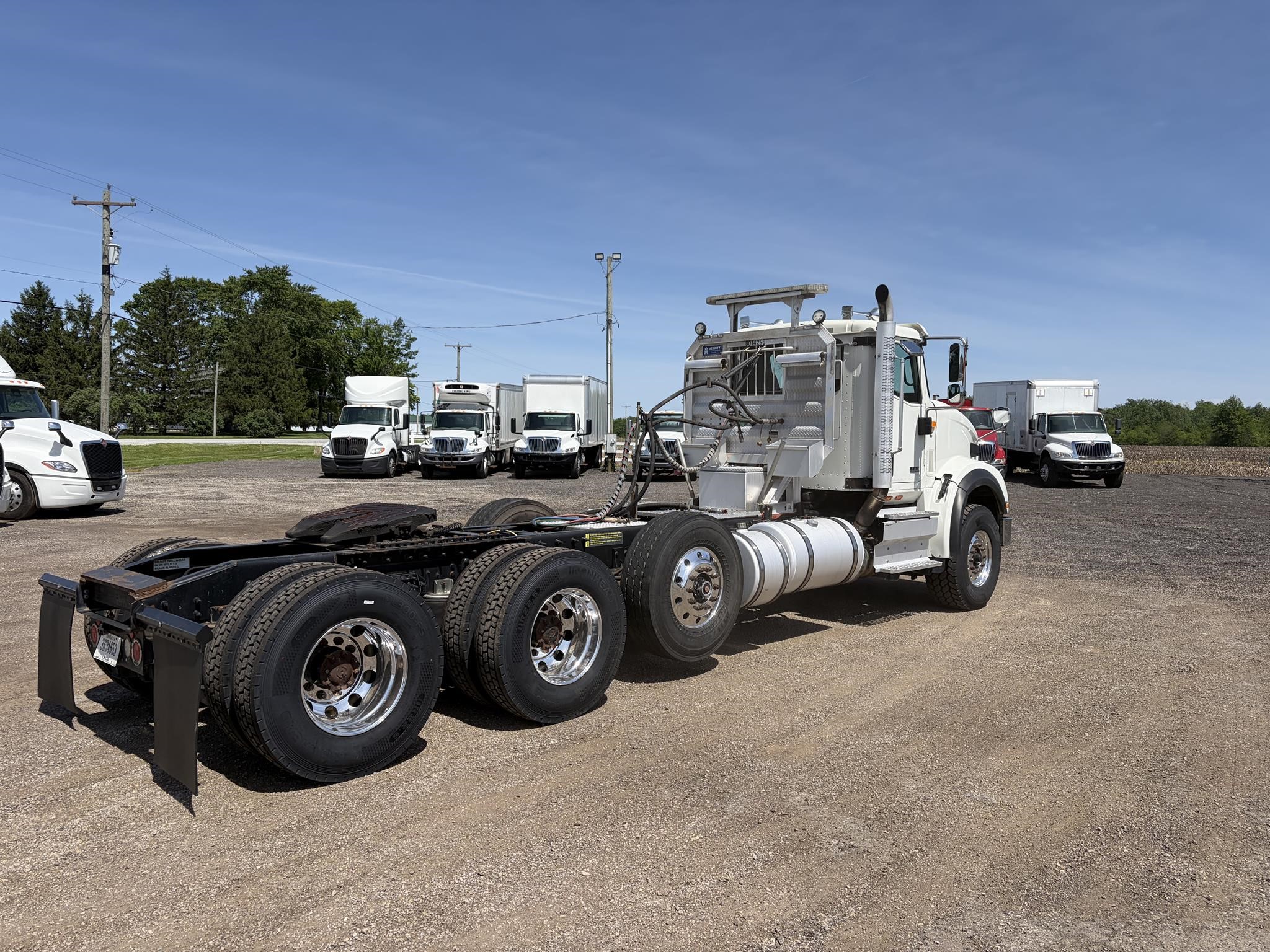 2020 INTERNATIONAL HX - image 4 of 6