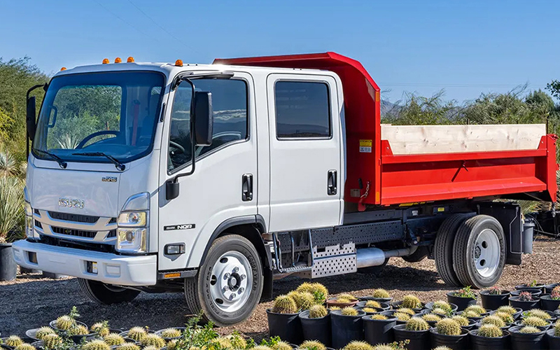 Isuzu NRR Crew Cab Isuzu NRR Crew Cab - image 6 of 6