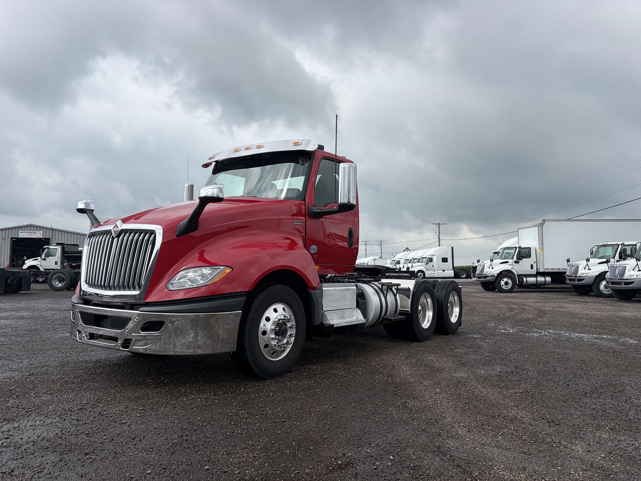 2020 INTERNATIONAL LT 2020 INTERNATIONAL LT - image 1 of 6