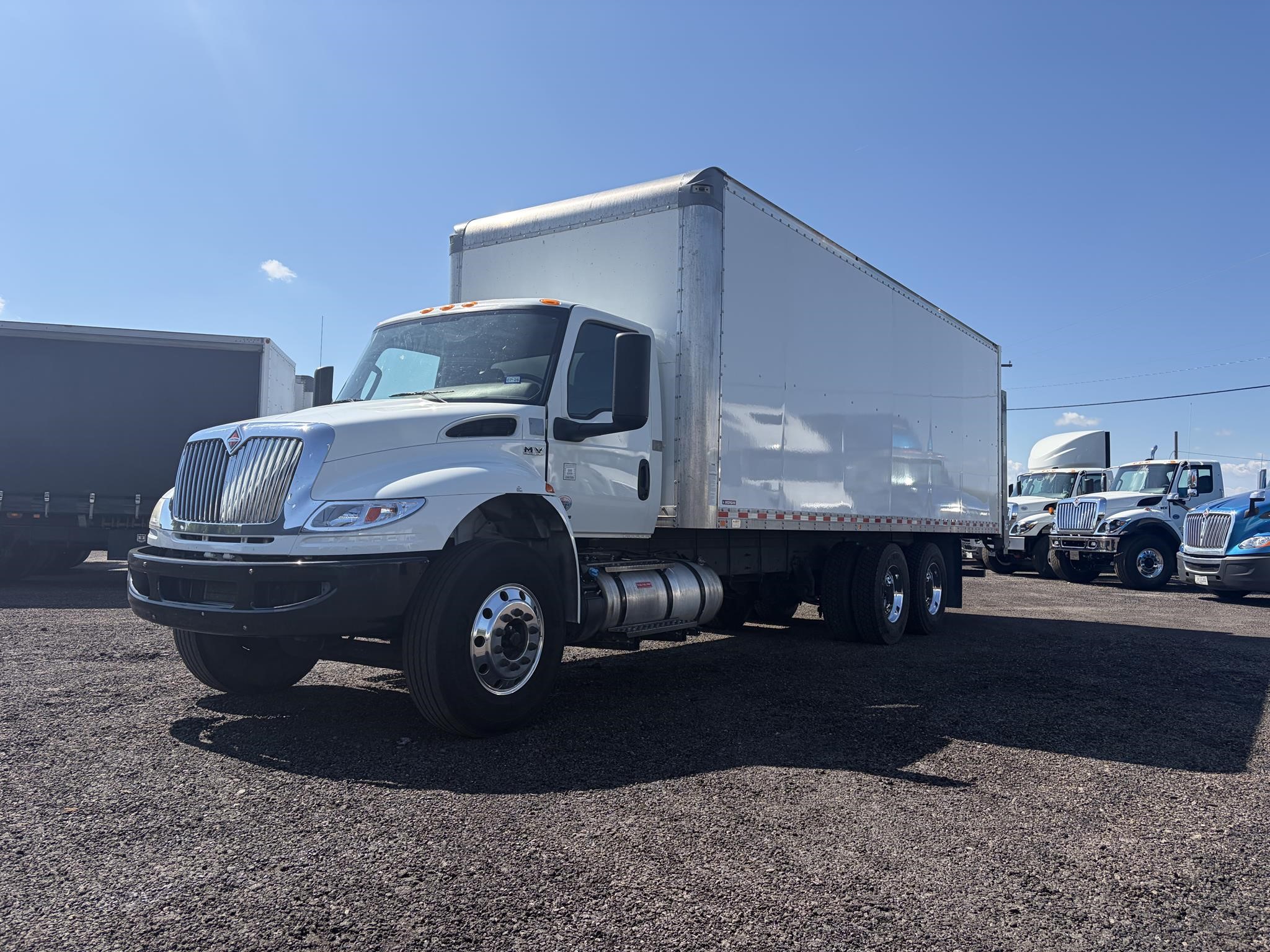 2020 INTERNATIONAL MV 2020 INTERNATIONAL MV - image 1 of 6