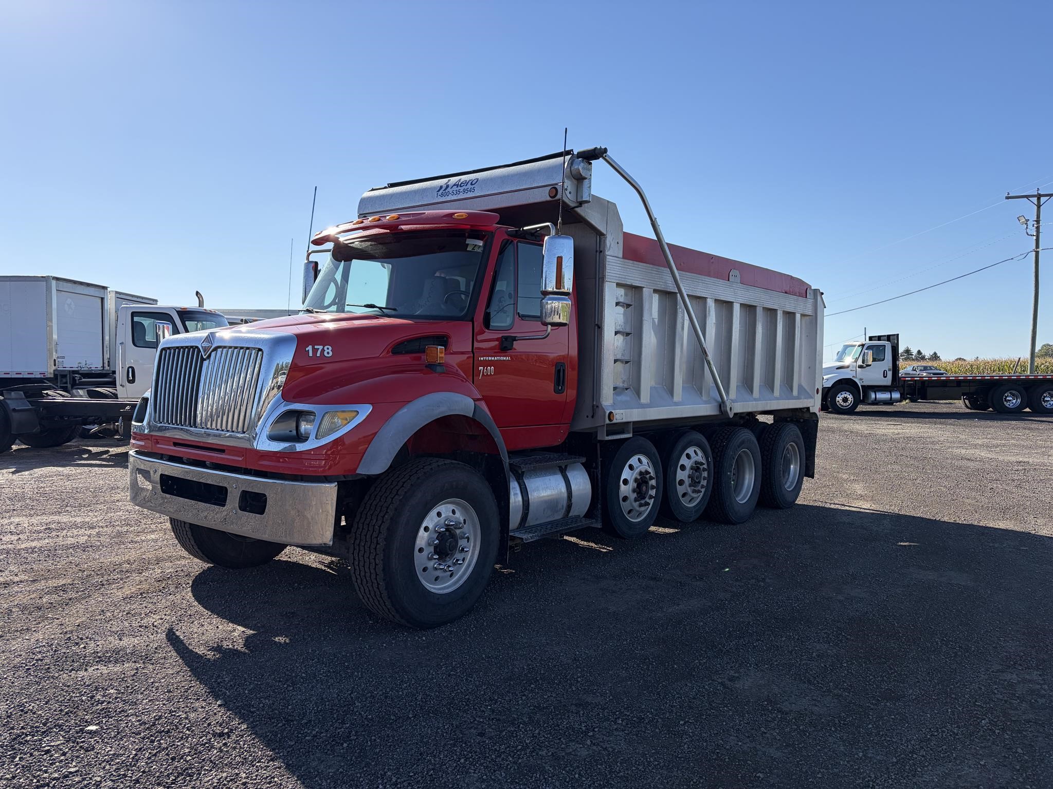 2007 INTERNATIONAL WORKSTAR 7600 2007 INTERNATIONAL WORKSTAR 7600 - image 2 of 6